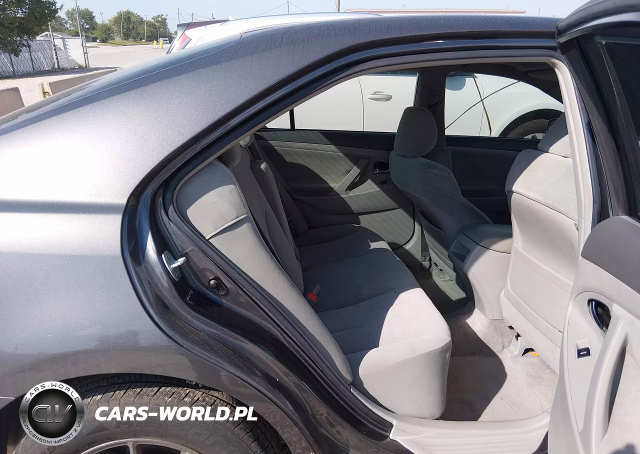 2010 Toyota Camry Le V6 VIN:JTNBK3EK1A3047564 - 8