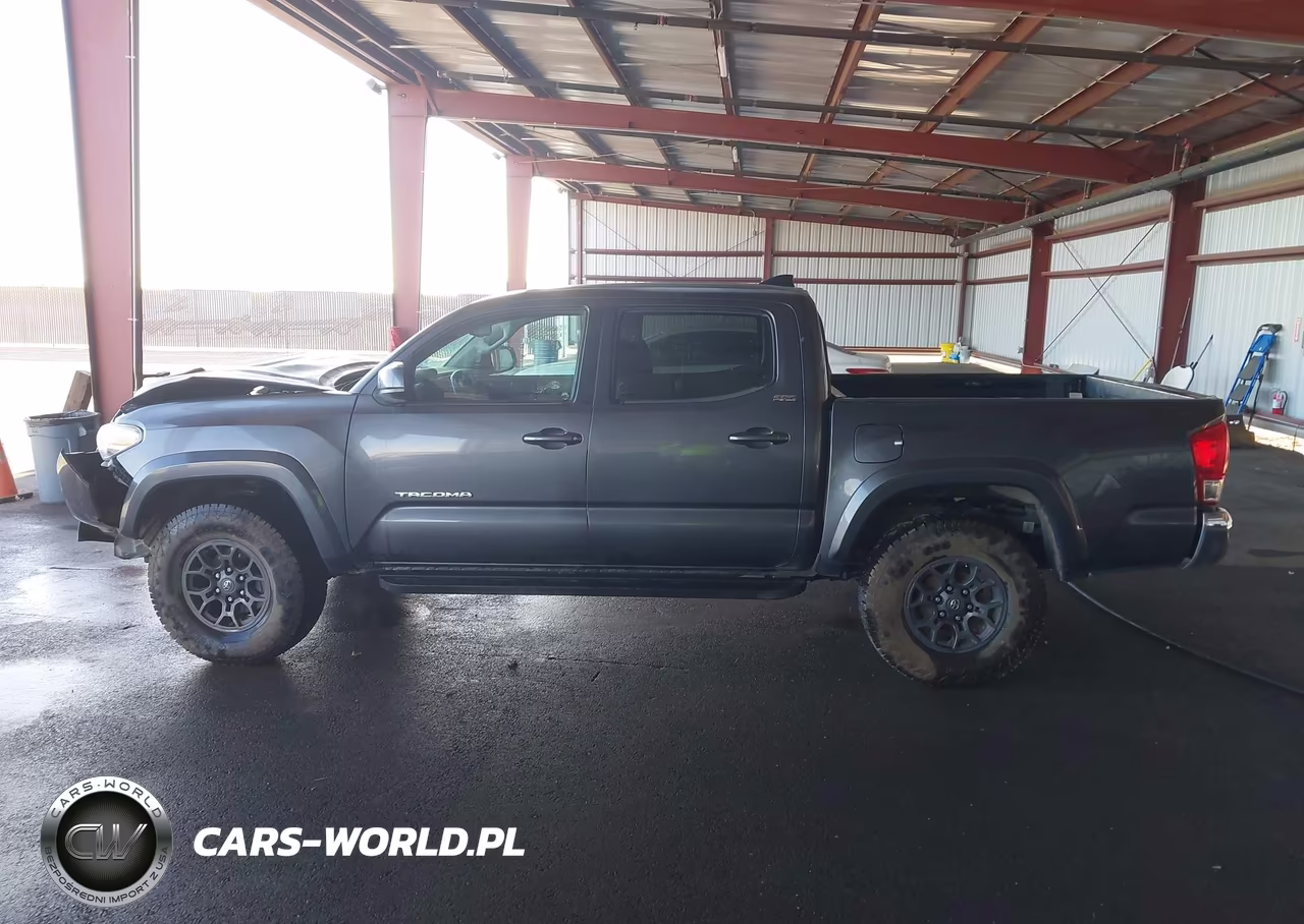 2017 Toyota Tacoma Sr5 V6 VIN:3TMCZ5AN5HM065168 - 15