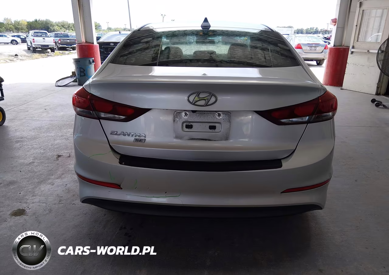 2018 Hyundai Elantra Se VIN:5NPD74LFXJH376102 - 16