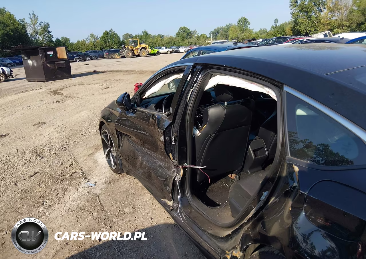2018 Honda Accord Sport VIN:1HGCV1F37JA057976 - 14