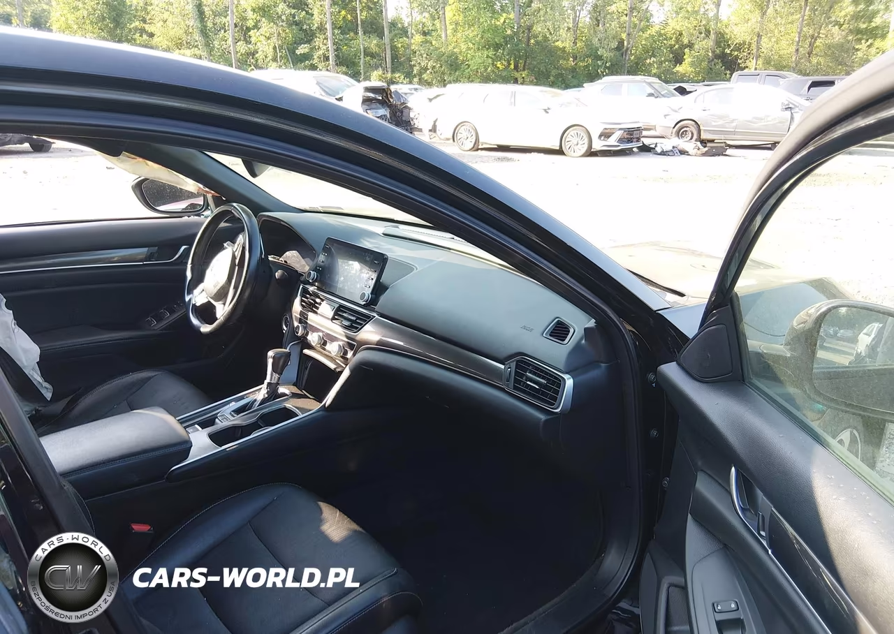 2018 Honda Accord Sport VIN:1HGCV1F37JA057976 - 5