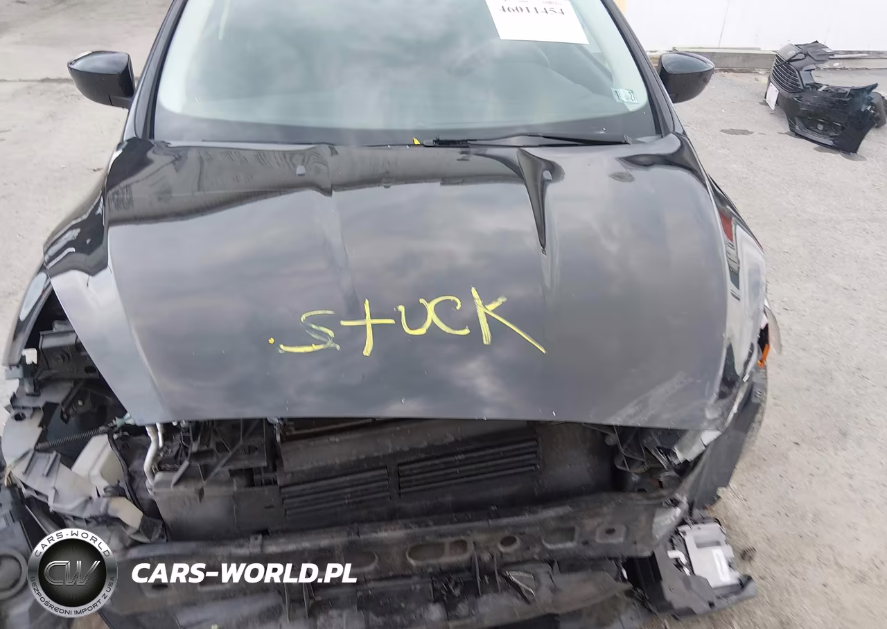 2018 Ford Focus Se VIN:1FADP3FE2JL237970 - 10