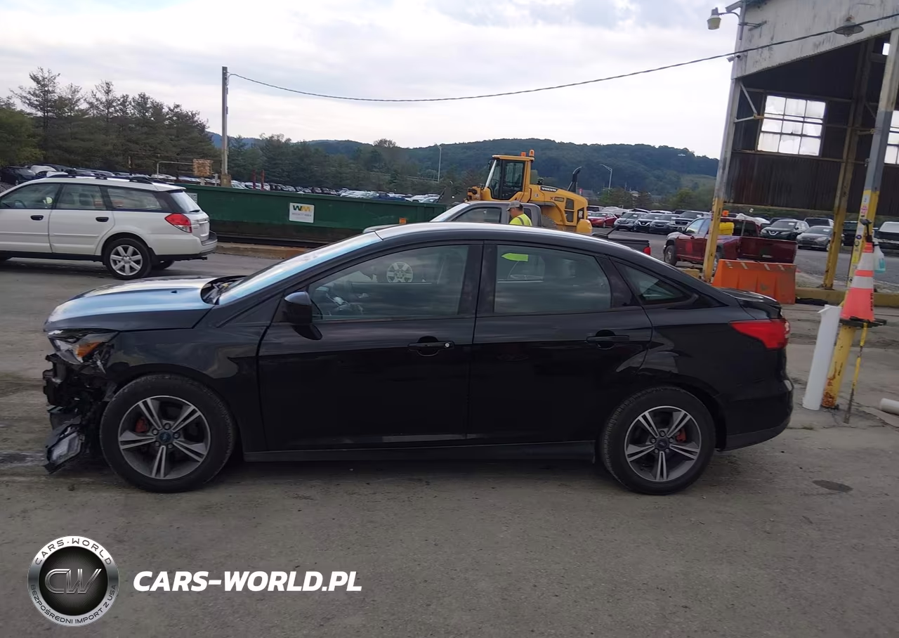 2018 Ford Focus Se VIN:1FADP3FE2JL237970 - 15
