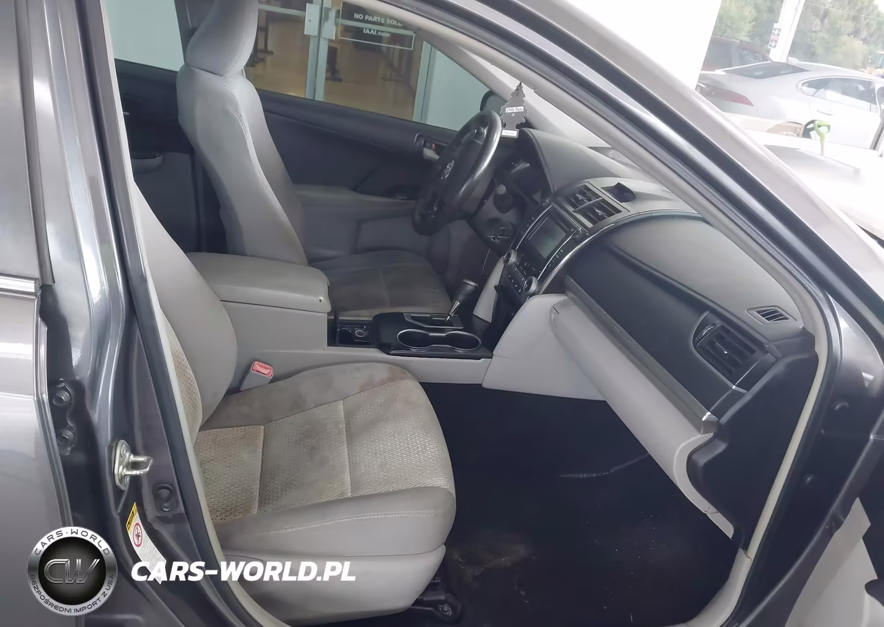 2014 Toyota Camry Le VIN:4T4BF1FKXER442212 - 5