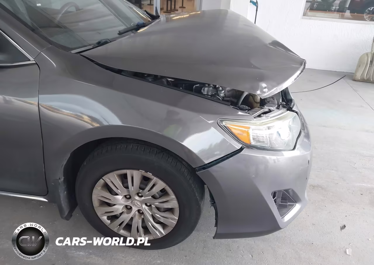 2014 Toyota Camry Le VIN:4T4BF1FKXER442212 - 6