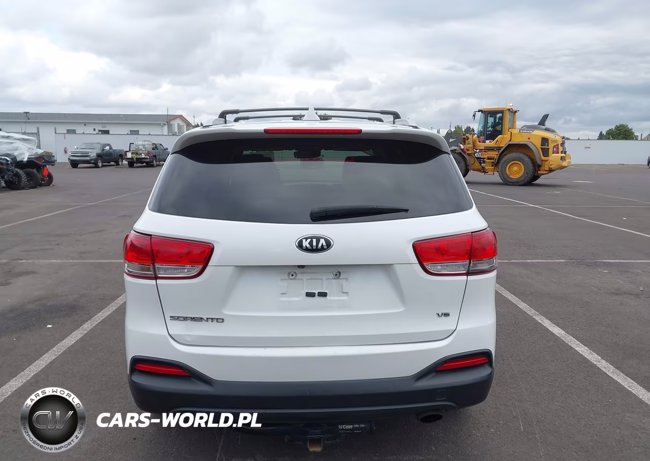 2016 Kia Sorento 3.3L Lx VIN:5XYPGDA54GG032885 - 17