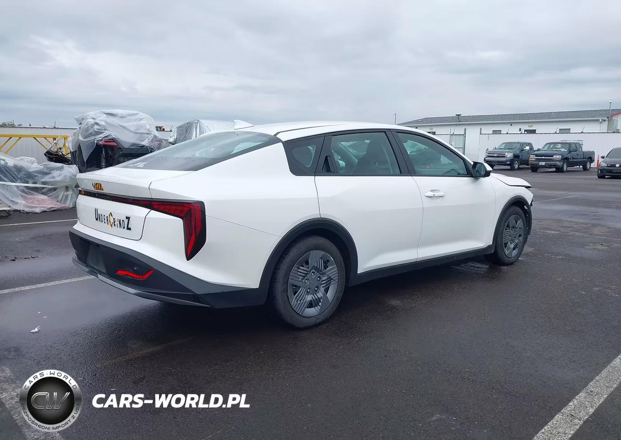2026 Kia K4 Lx VIN:3KPFT4DE5TE280959 - 4