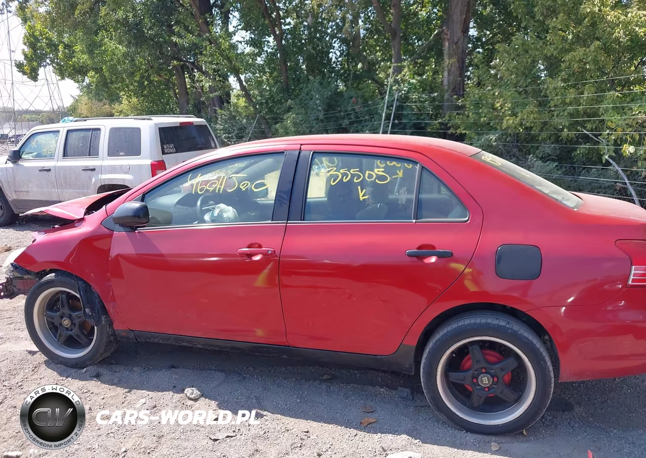 2007 Toyota Yaris VIN:JTDBT923171135505 - 13