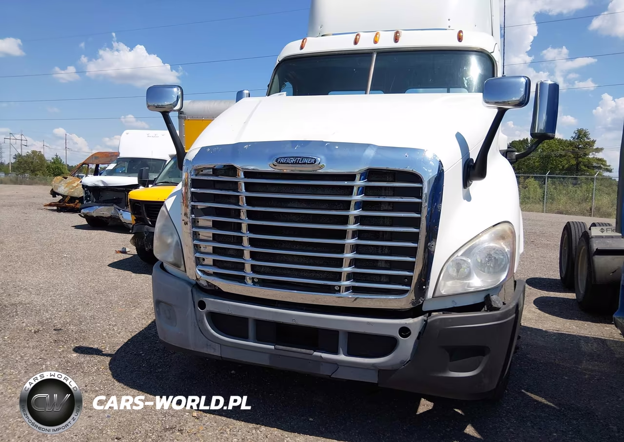 2012 Freightliner Cascadia 125 VIN:1FUJGEDV5CLBU7724 - 10