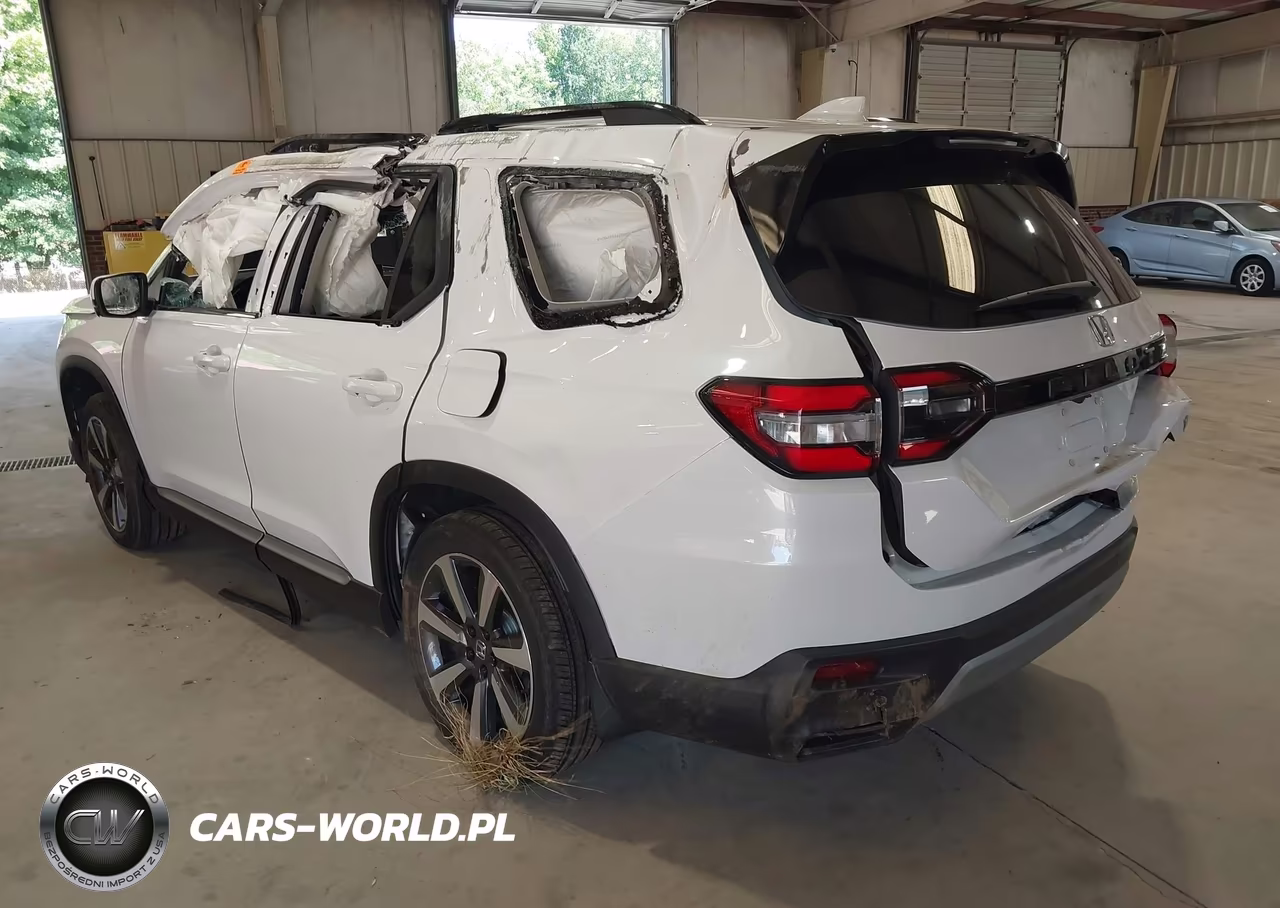 2025 Honda Pilot Touring VIN:5FNYG2H77SB040494 - 3