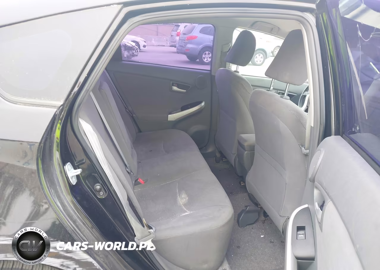 2011 Toyota Prius VIN:JTDKN3DU5B0250300 - 8