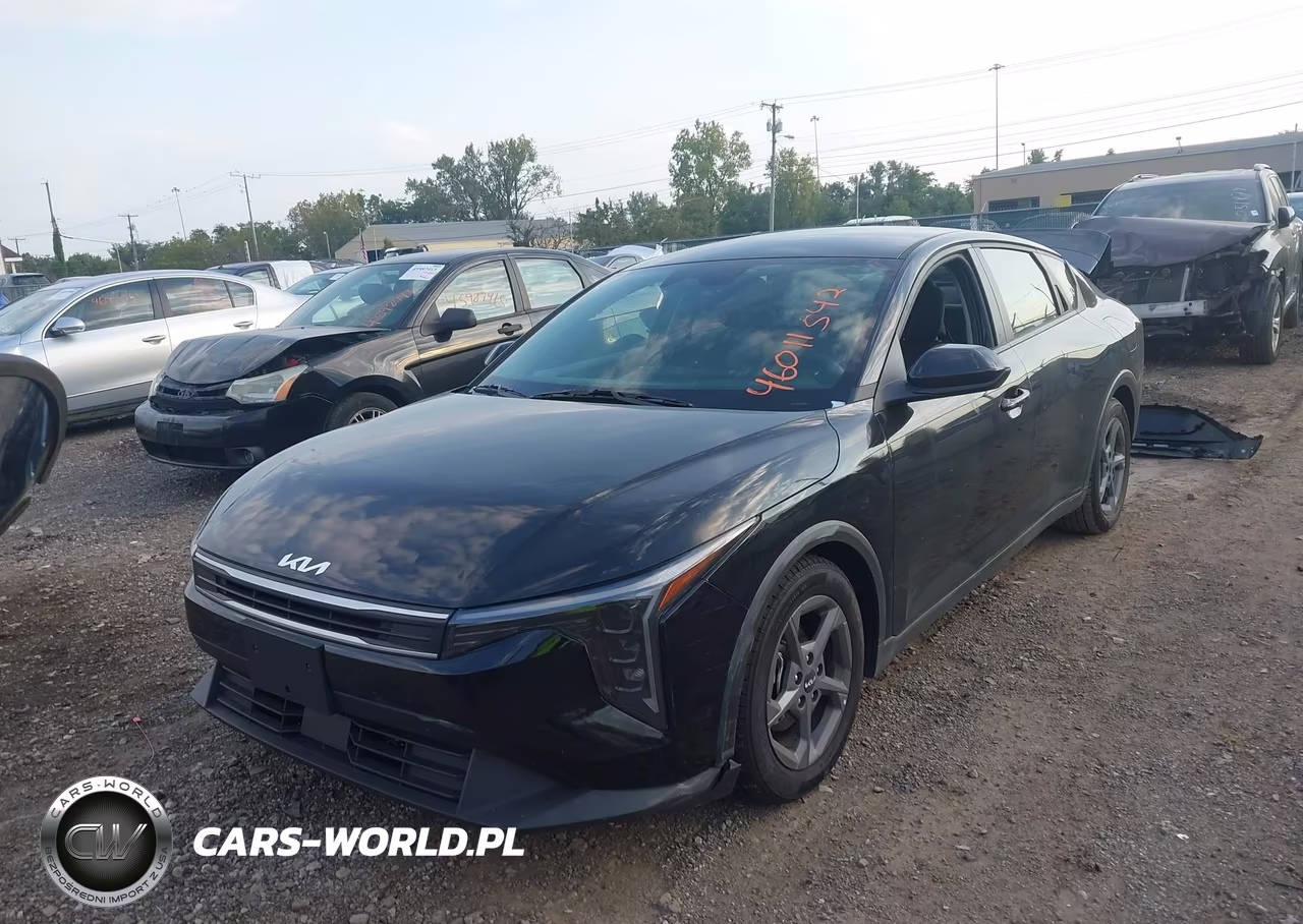 2025 Kia K4 Lxs VIN:3KPFT4DE1SE106868 - 13