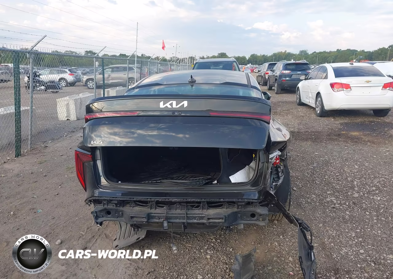 2025 Kia K4 Lxs VIN:3KPFT4DE1SE106868 - 17