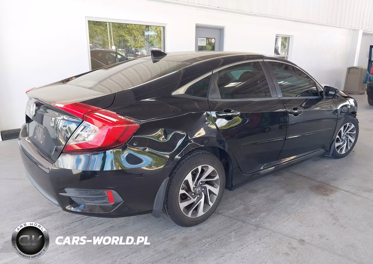 2017 Honda Civic Ex VIN:19XFC2F77HE019147 - 4