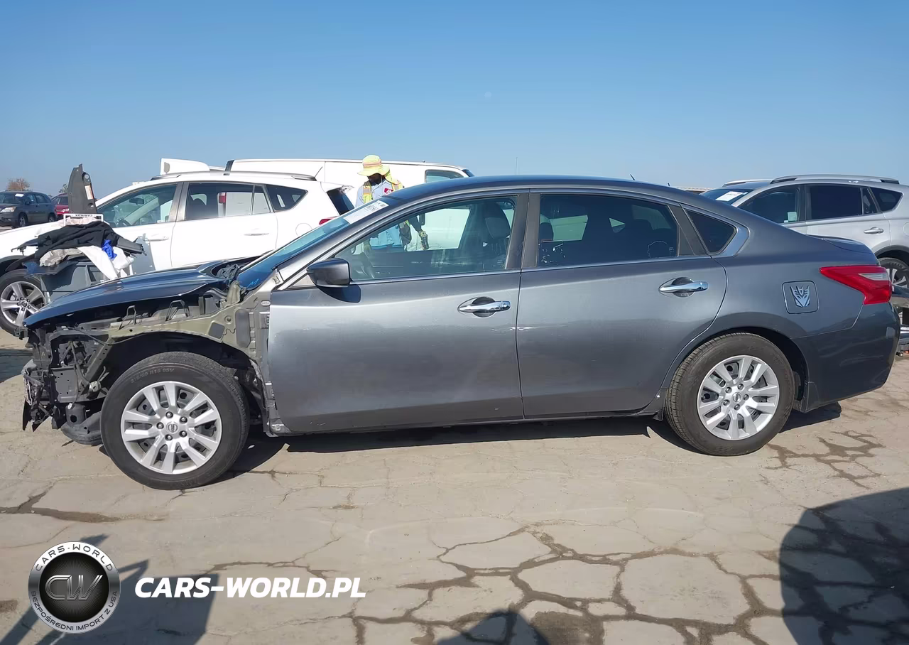 2018 Nissan Altima 2.5 S VIN:1N4AL3AP2JC284620 - 15