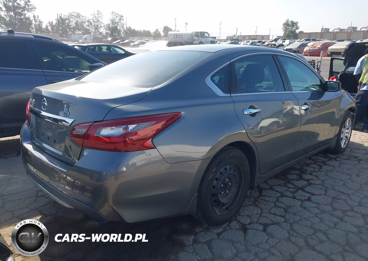 2018 Nissan Altima 2.5 S VIN:1N4AL3AP2JC284620 - 4