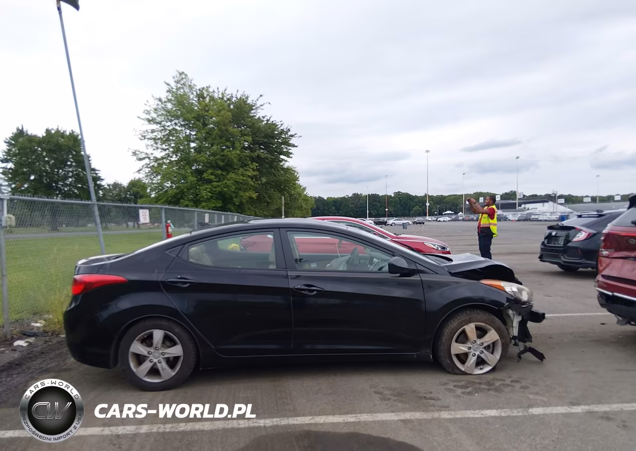 2013 Hyundai Elantra Gls VIN:KMHDH4AEXDU597678 - 13