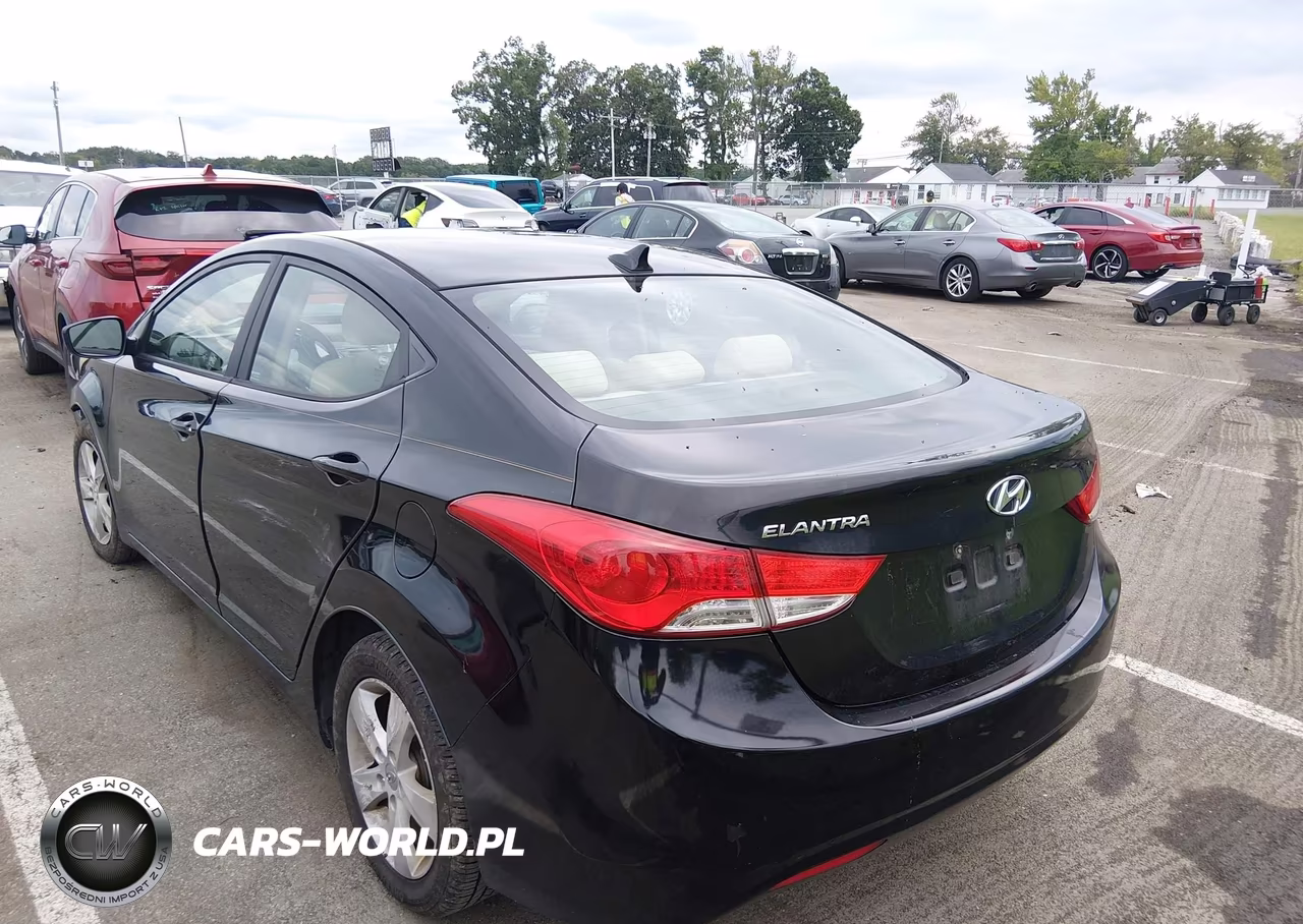 2013 Hyundai Elantra Gls VIN:KMHDH4AEXDU597678 - 3