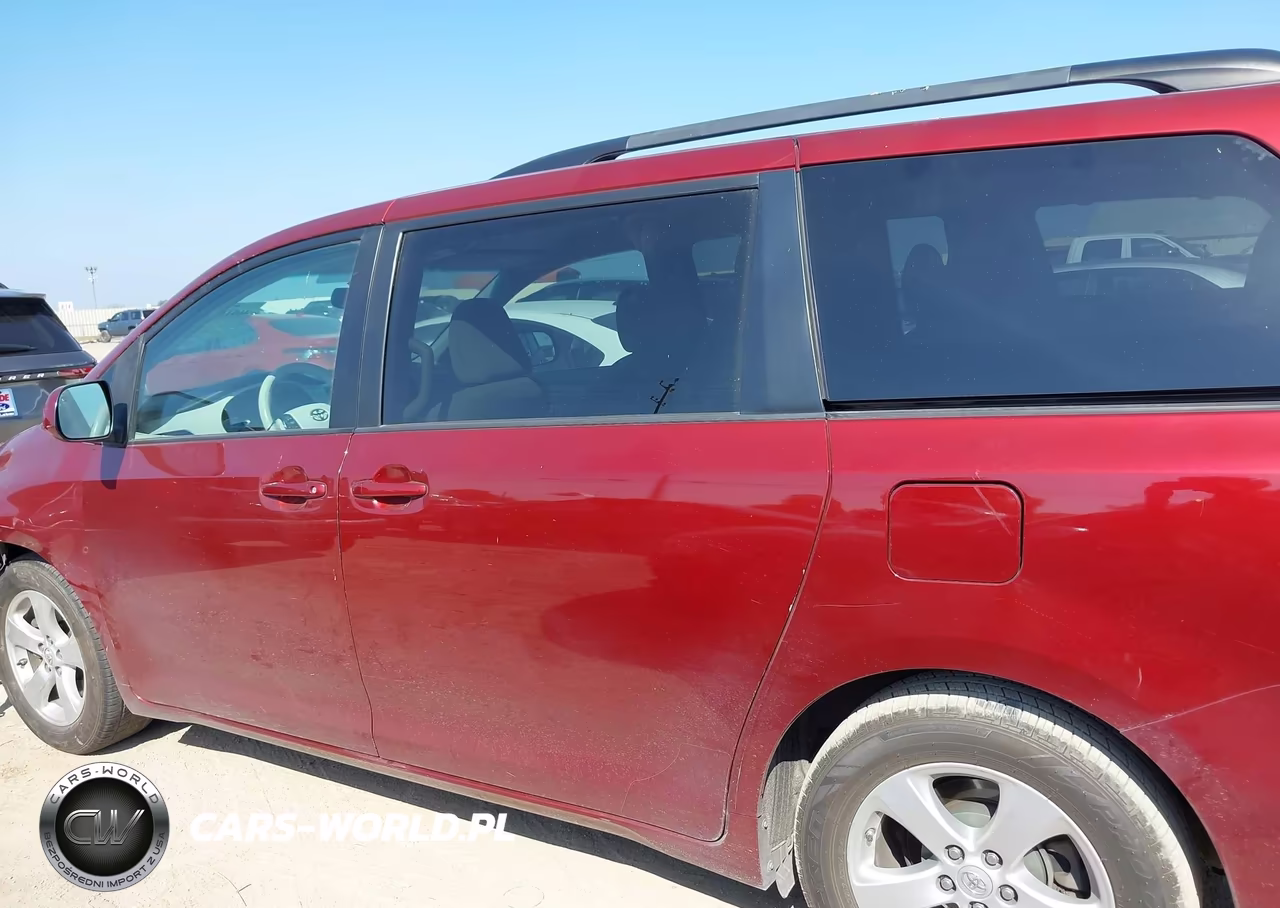 2014 Toyota Sienna Le V6 8 Passenger VIN:5TDKK3DC2ES473895 - 14