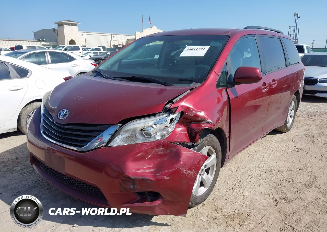 2014 Toyota Sienna Le V6 8 Passenger VIN:5TDKK3DC2ES473895 - 2