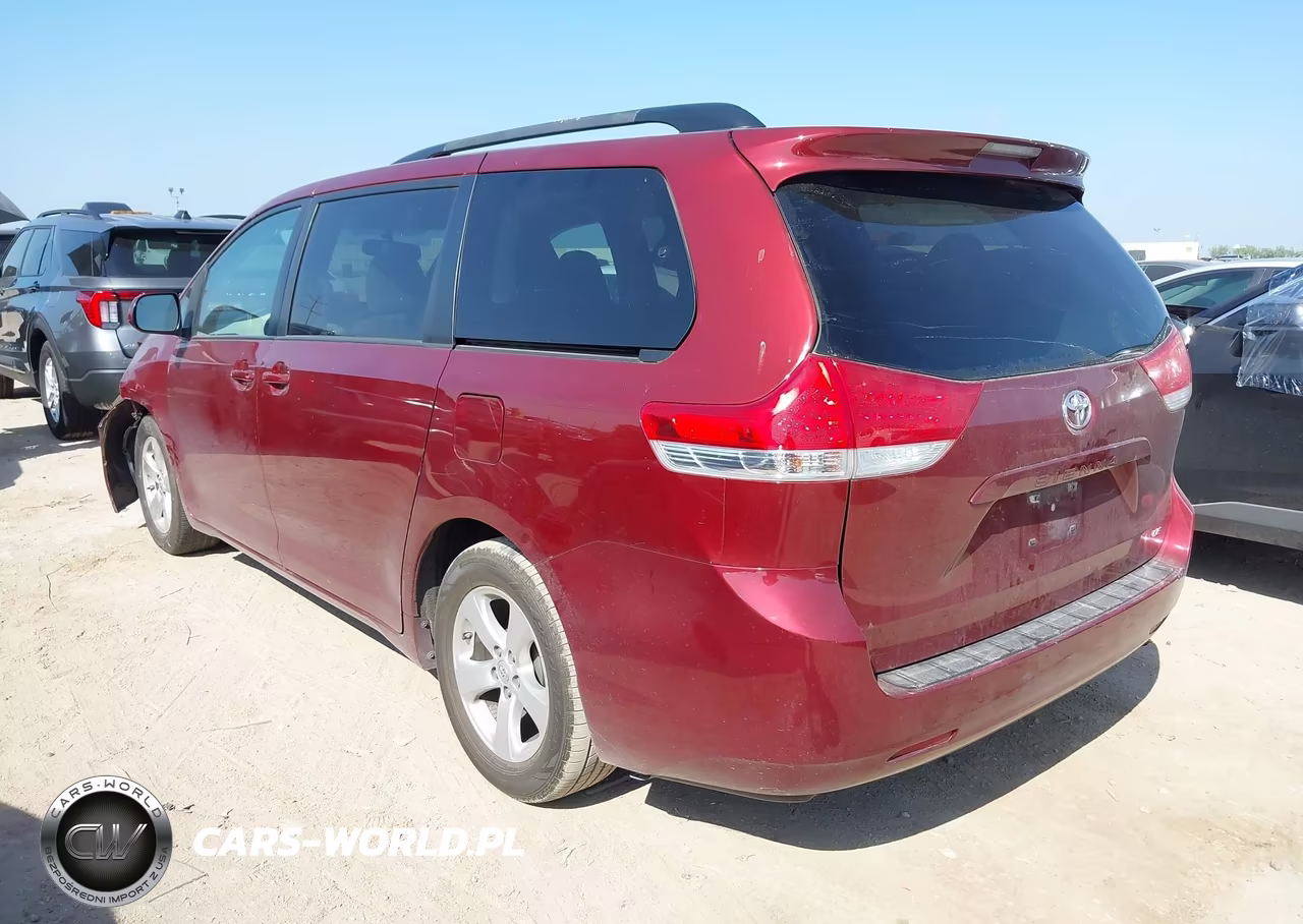 2014 Toyota Sienna Le V6 8 Passenger VIN:5TDKK3DC2ES473895 - 3