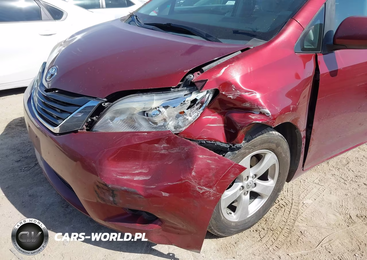 2014 Toyota Sienna Le V6 8 Passenger VIN:5TDKK3DC2ES473895 - 6
