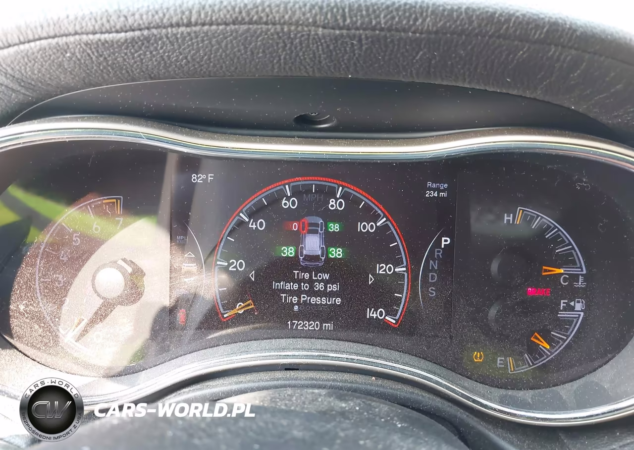 2014 Jeep Grand Cherokee Overland VIN:1C4RJFCG2EC179101 - 7