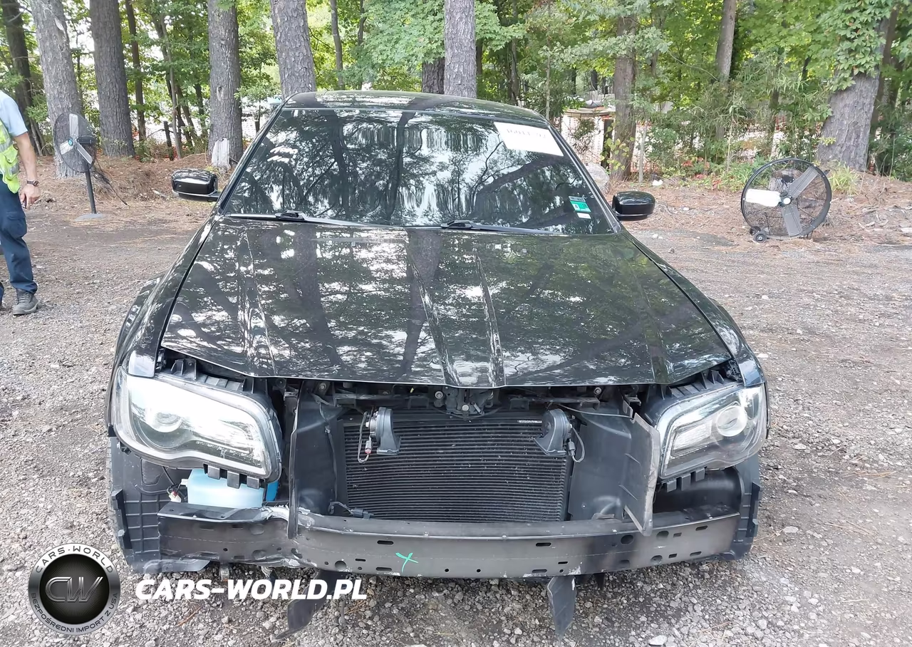 2023 Chrysler 300 300S VIN:2C3CCABG6PH524378 - 6