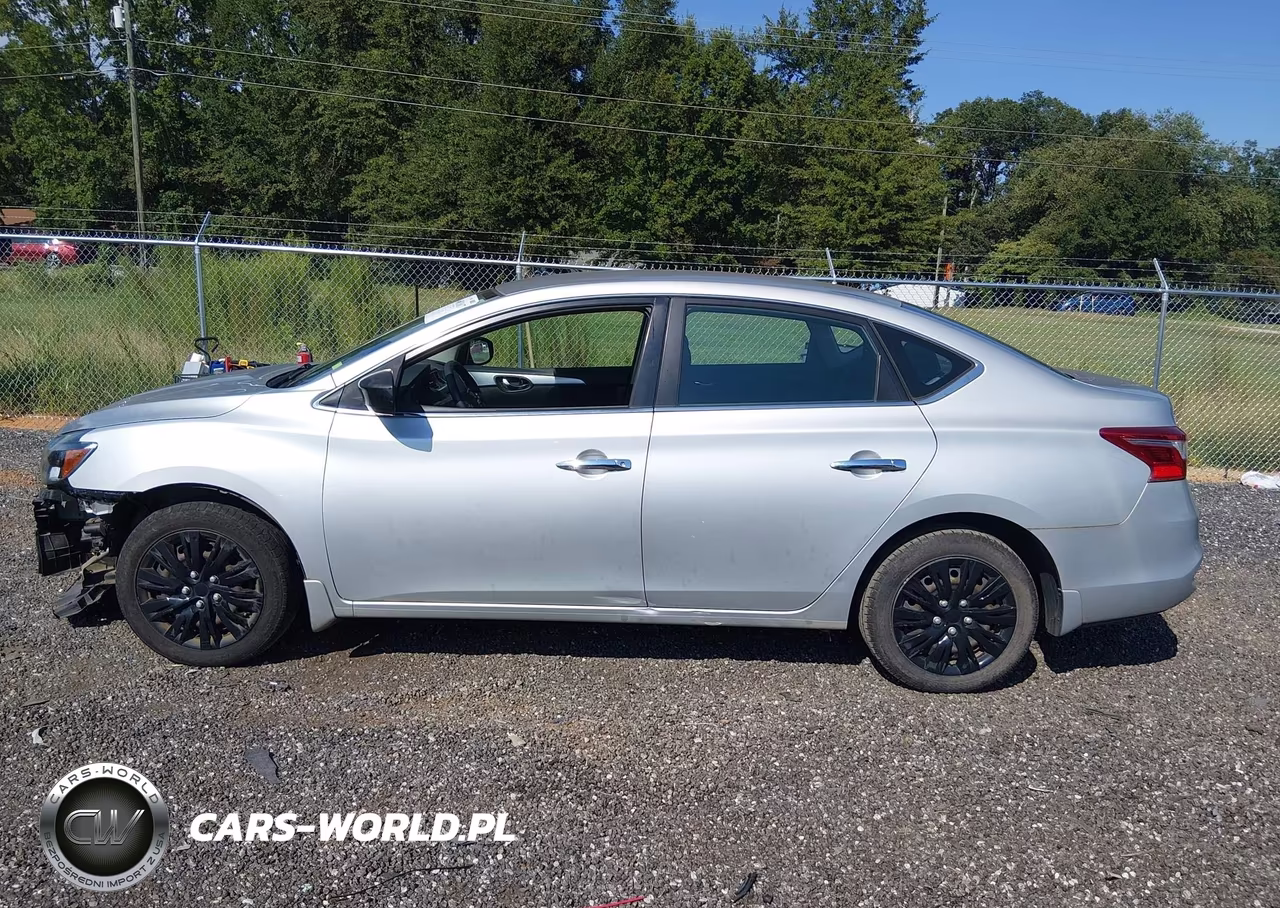 2018 Nissan Sentra S VIN:3N1AB7AP8JY235632 - 15
