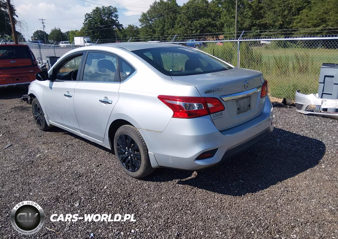 2018 Nissan Sentra S VIN:3N1AB7AP8JY235632 - 3