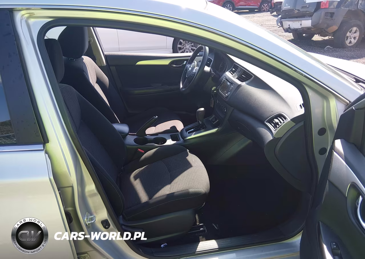 2018 Nissan Sentra S VIN:3N1AB7AP8JY235632 - 5
