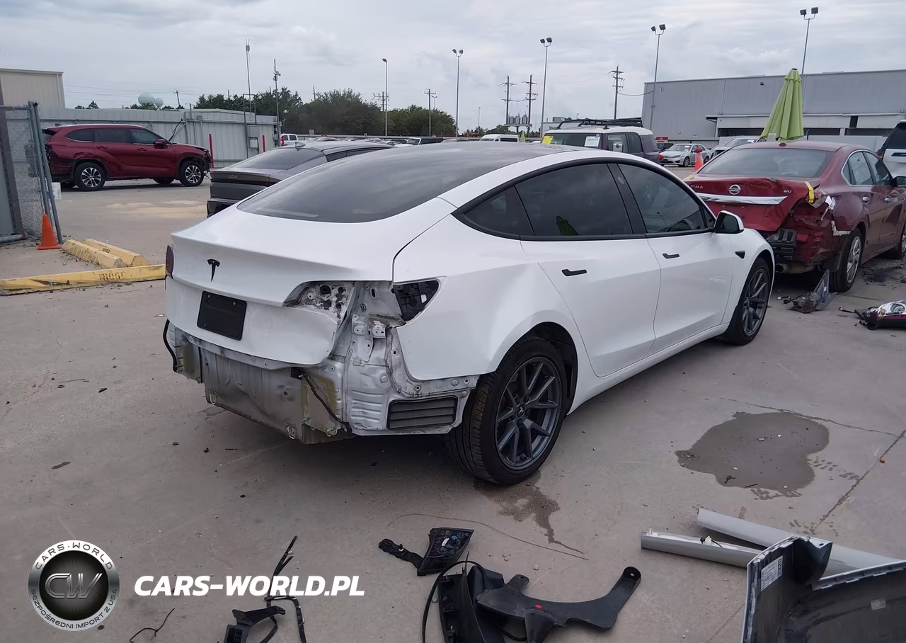 2023 Tesla Model 3 Rear-Wheel Drive VIN:5YJ3E1EA8PF453350 - 4