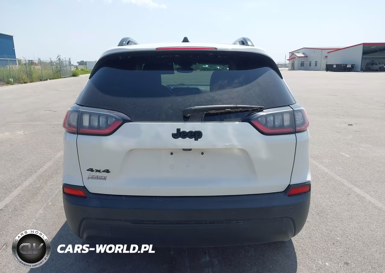 2023 Jeep Cherokee Altitude Lux 4X4 VIN:1C4PJMMB3PD112714 - 16