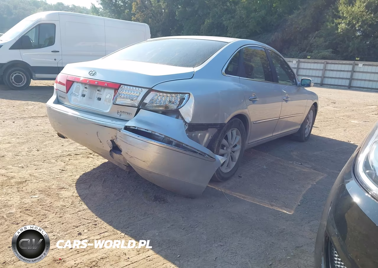 2007 Hyundai Azera Limited-Se VIN:KMHFC46FX7A186635 - 4