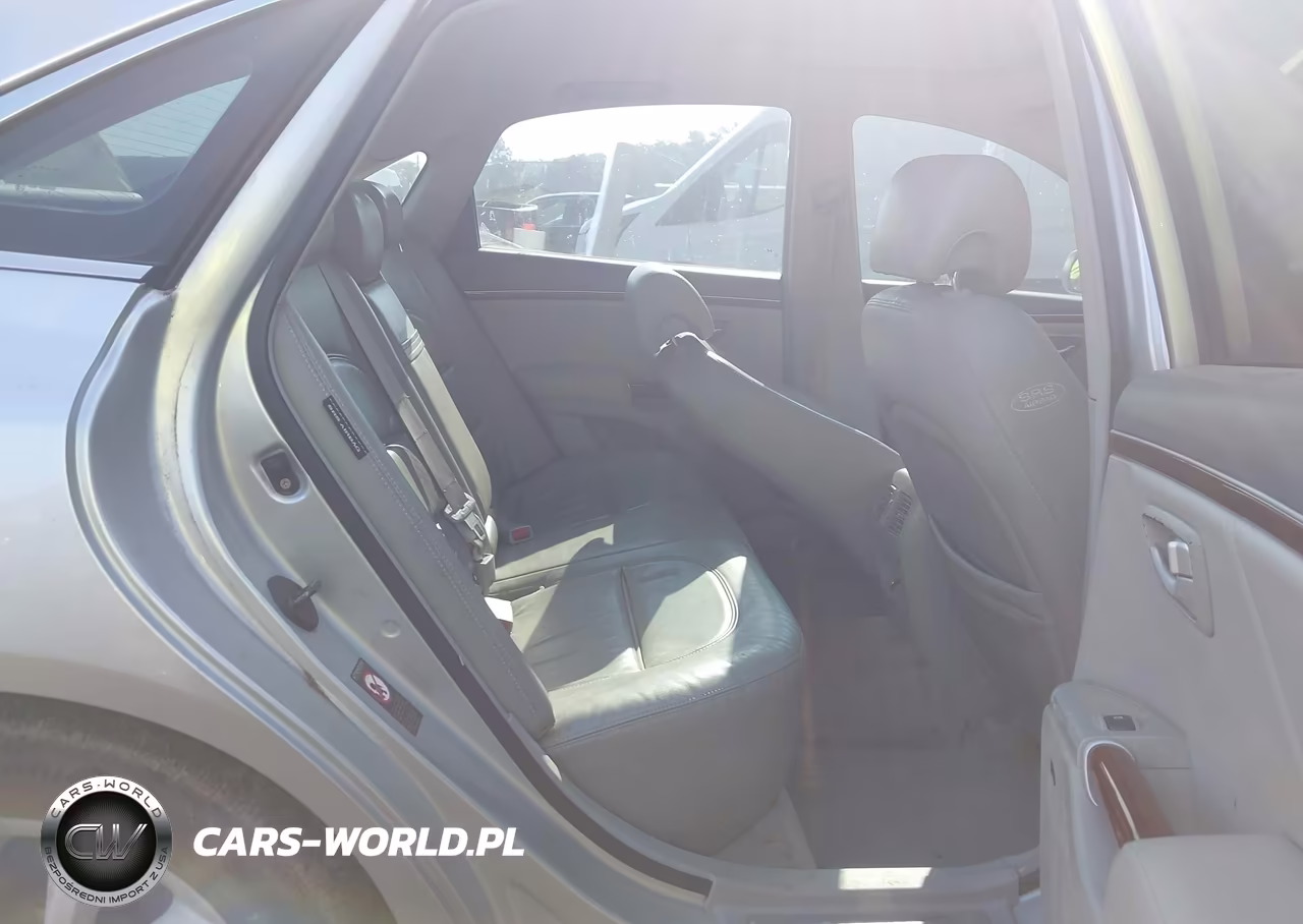 2007 Hyundai Azera Limited-Se VIN:KMHFC46FX7A186635 - 8