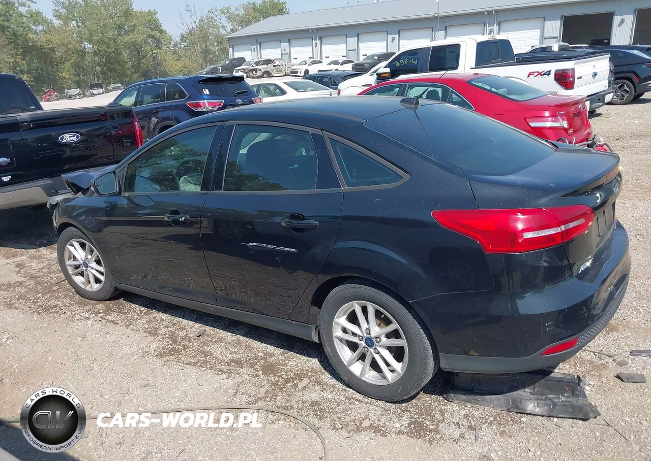 2015 Ford Focus Se VIN:1FADP3F21FL335403 - 15