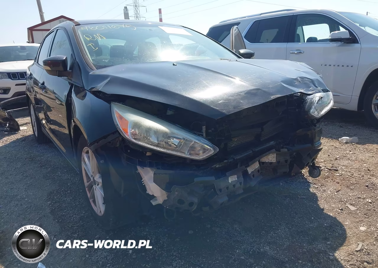 2015 Ford Focus Se VIN:1FADP3F21FL335403 - 6