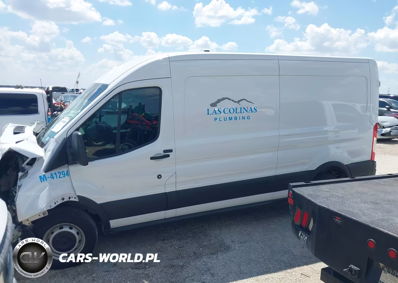 2025 Ford Transit-250 VIN:1FTBR1C8XSKB26444 - 15
