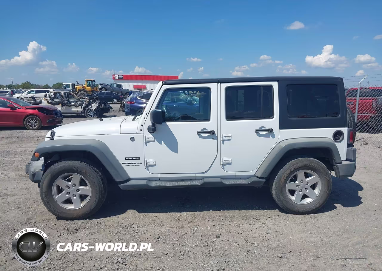 2015 Jeep Wrangler Unlimited Sport VIN:1C4BJWDG2FL659561 - 14