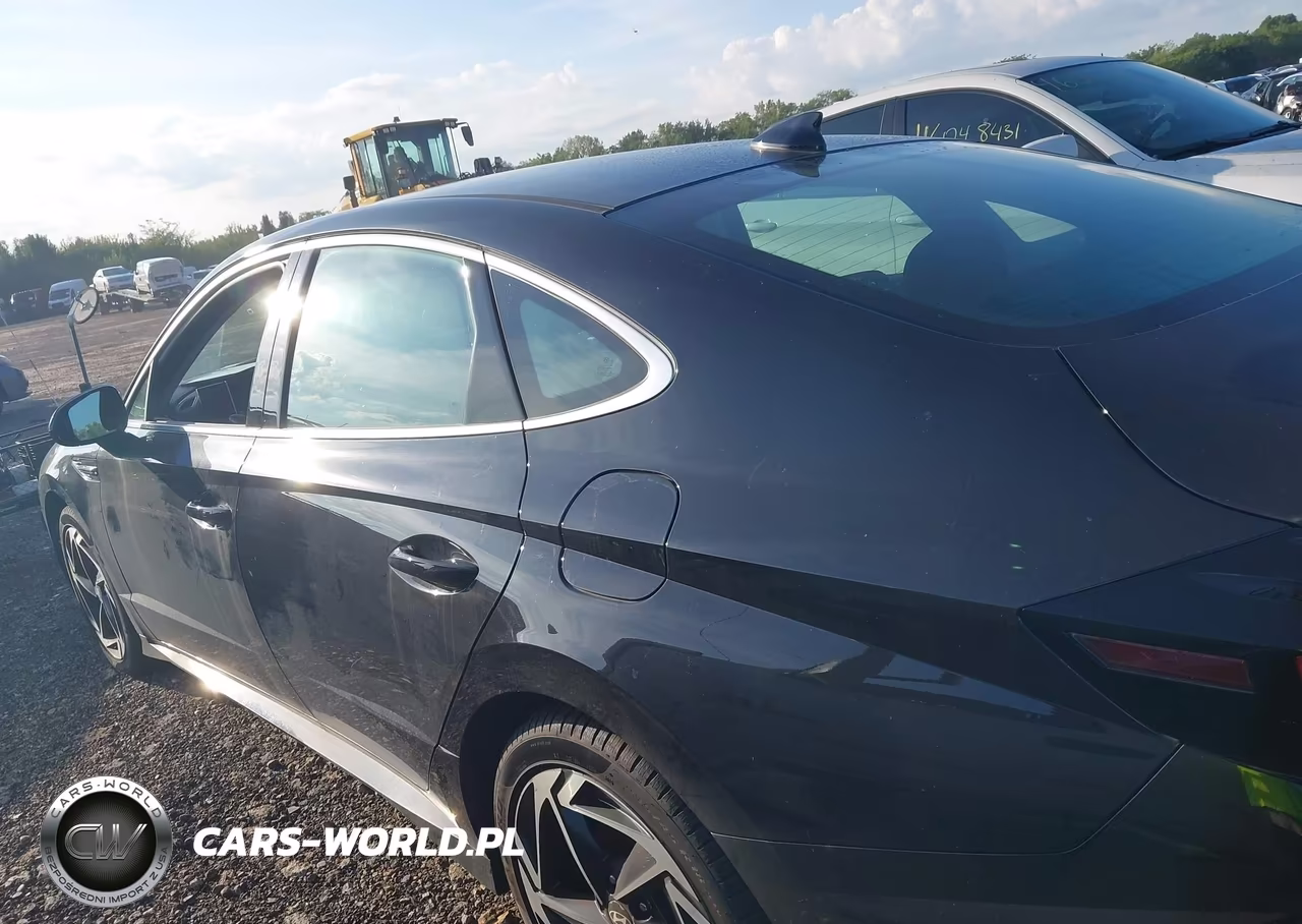 2026 Hyundai Sonata Sel Sport VIN:KMHL64JA0TA542980 - 14