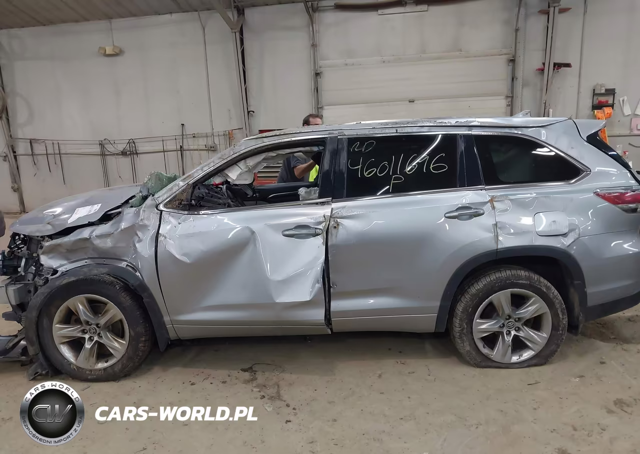 2016 Toyota Highlander Limited V6 VIN:5TDDKRFH0GS252769 - 14