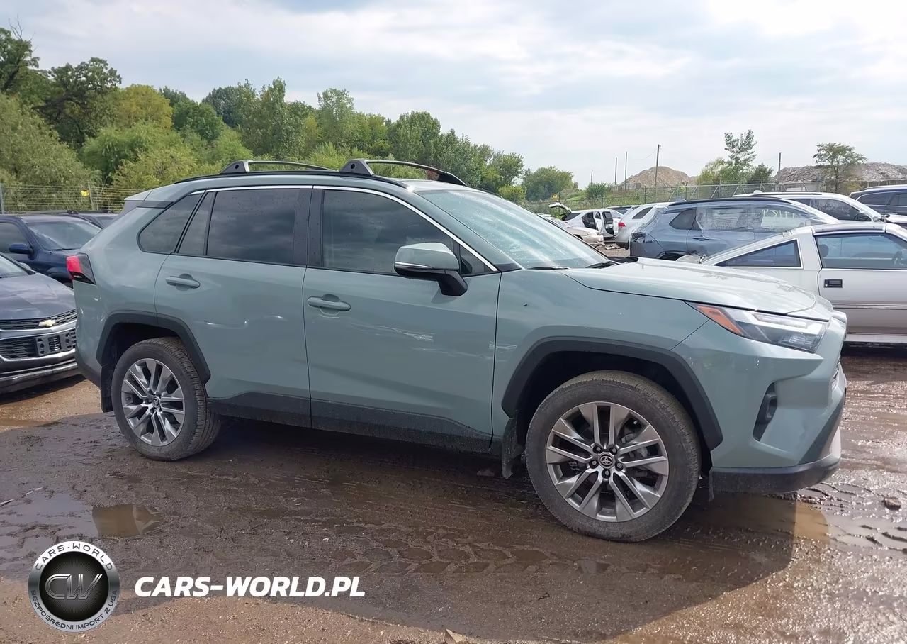 2023 Toyota Rav4 Xle Premium VIN:2T3C1RFV5PW255881 - 13