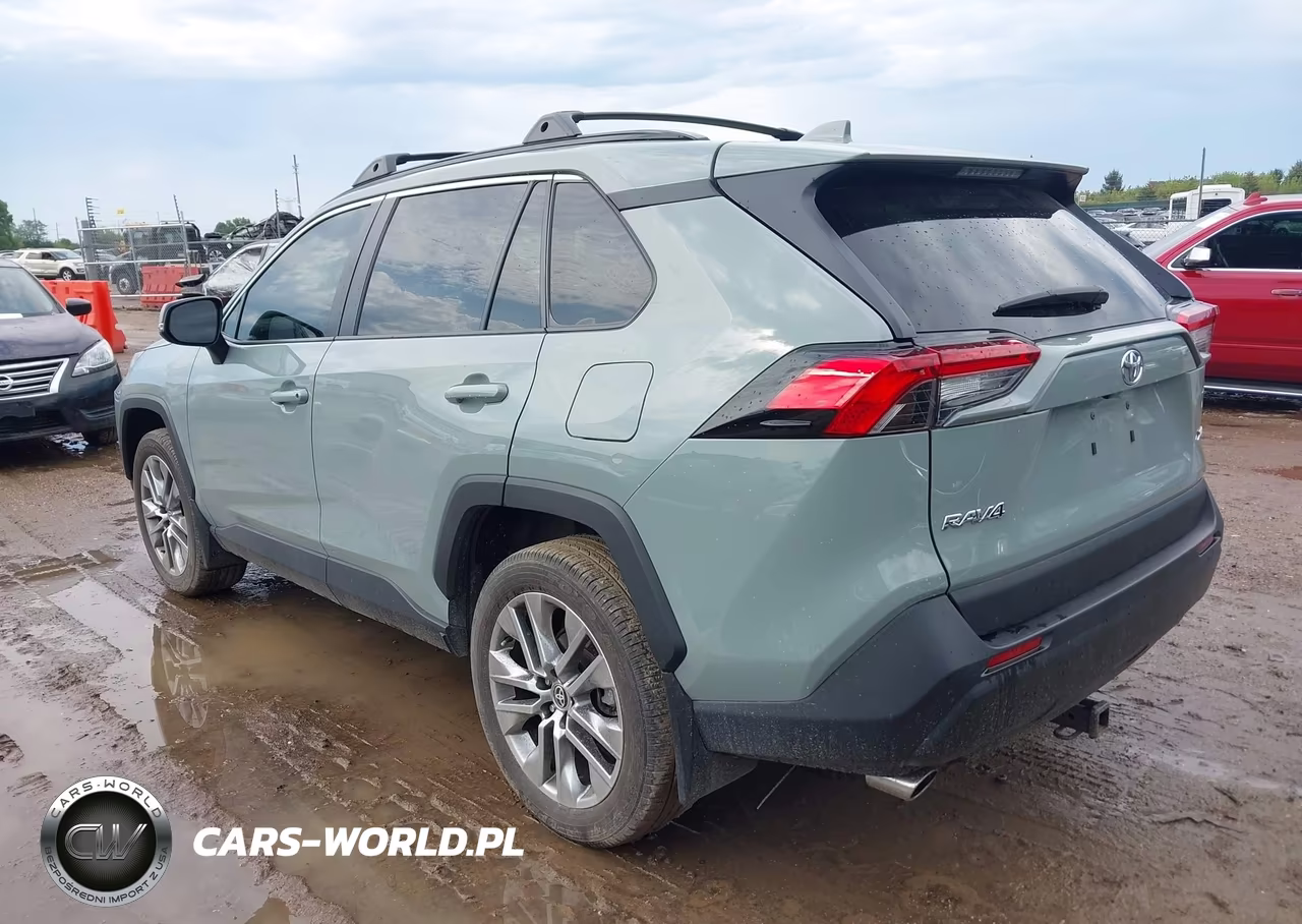 2023 Toyota Rav4 Xle Premium VIN:2T3C1RFV5PW255881 - 3