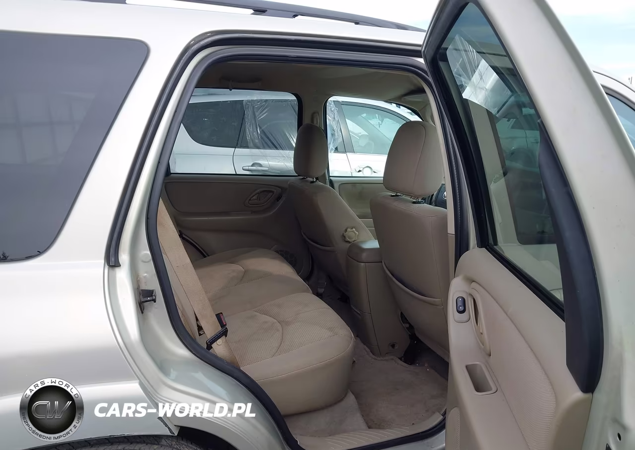 2005 Mazda Tribute S VIN:4F2YZ04195KM31914 - 8