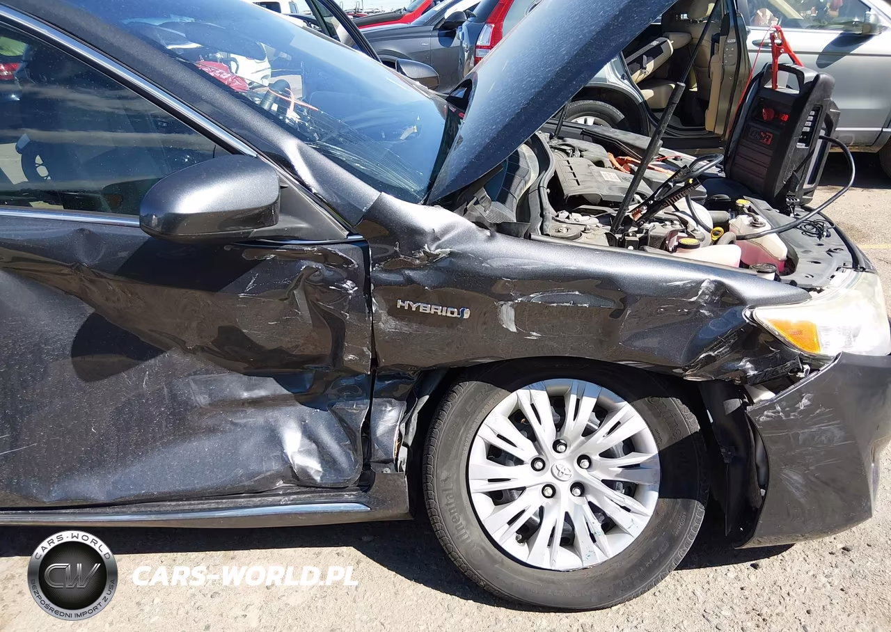 TOYOTA CAMRY HYBR VIN:4T1BD1FK7CU049670 - 6