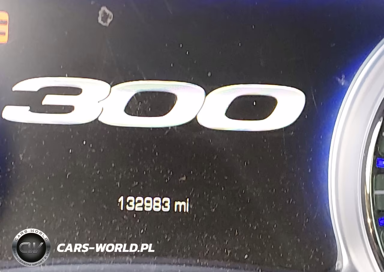 2016 Chrysler 300 300S Alloy Edition VIN:2C3CCAGG5GH304674 - 16