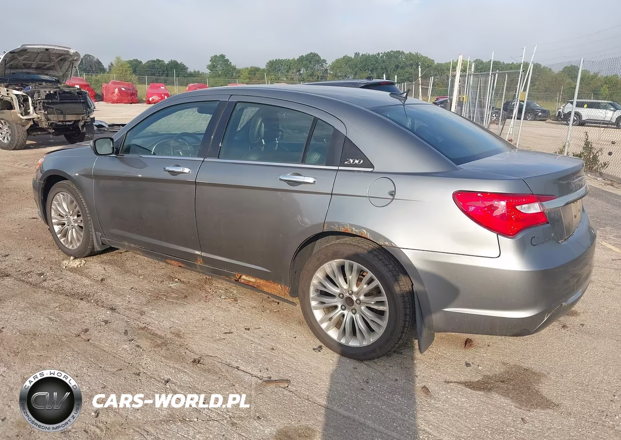 2011 Chrysler 200 Limited VIN:1C3BC2FG6BN610852 - 3