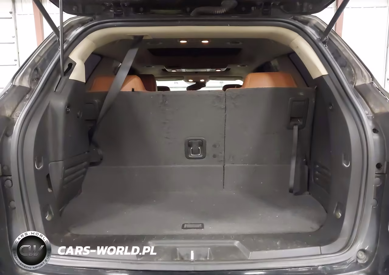 2017 Chevrolet Traverse Premier VIN:1GNKVJKD6HJ131186 - 18