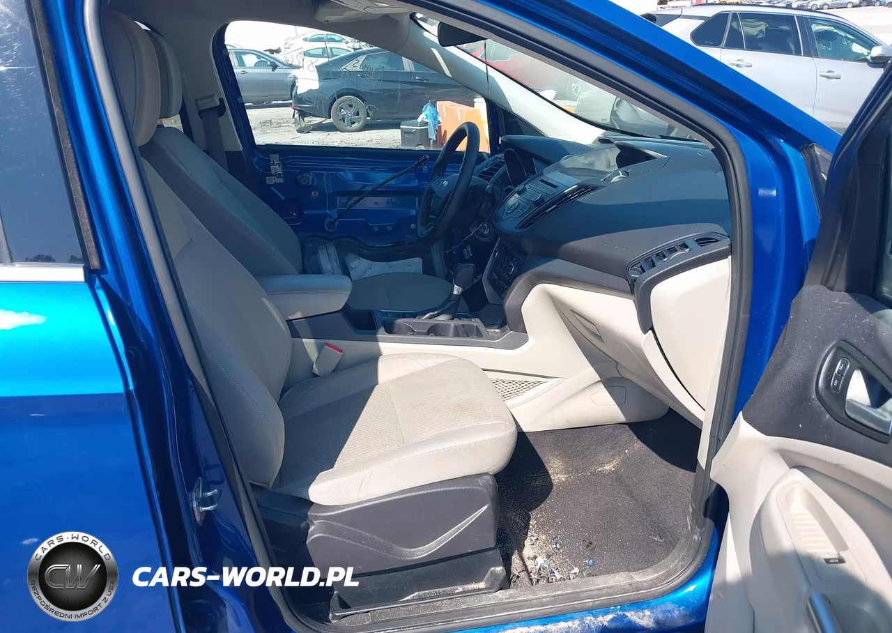 2017 Ford Escape Se VIN:1FMCU0GD8HUE56029 - 5