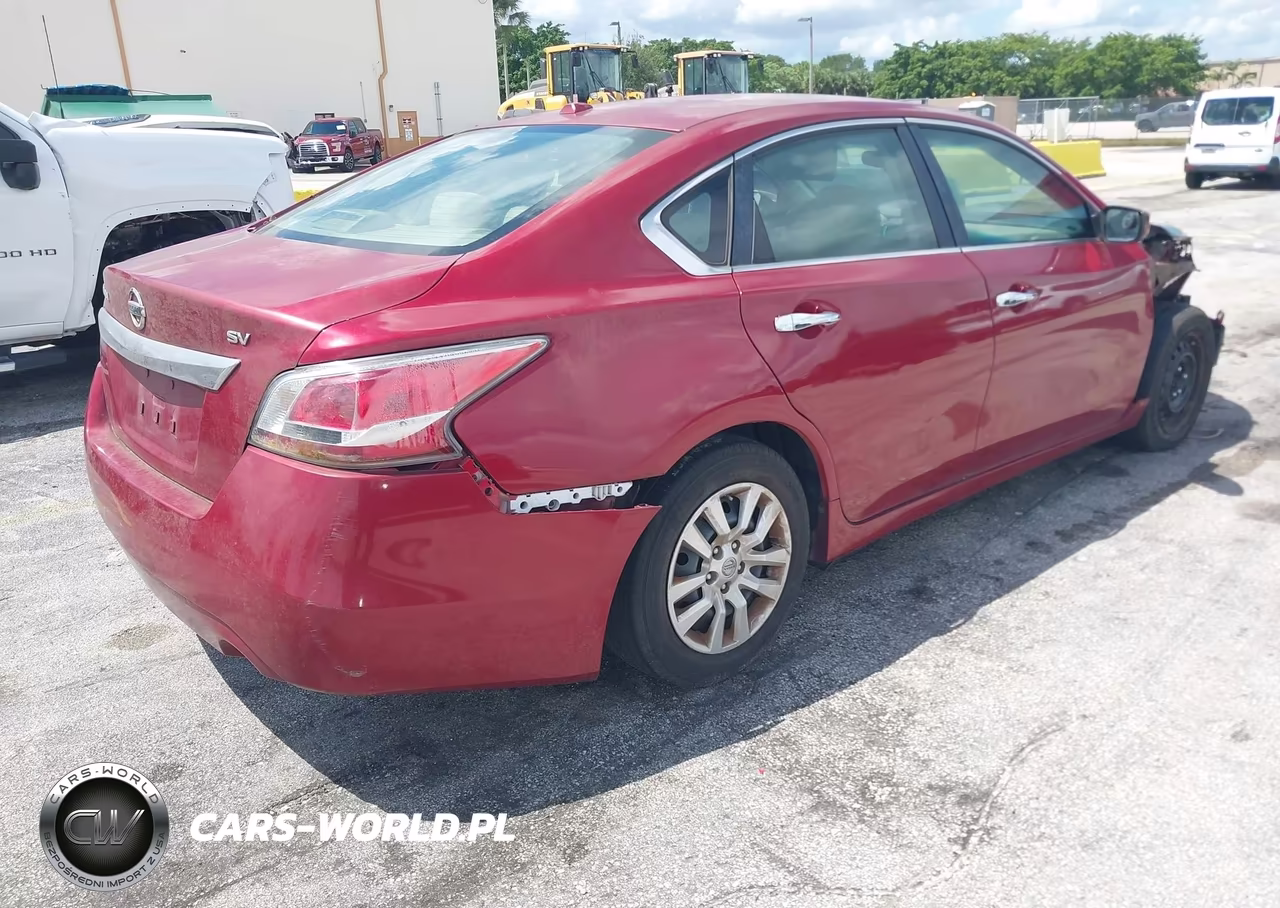2015 Nissan Altima 2.5 S VIN:1N4AL3AP5FC293772 - 4